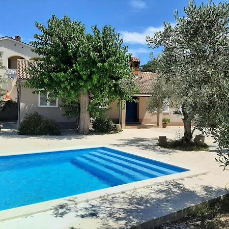 Ferienhaus Aqua Mit Pool Jadreški 외부 사진