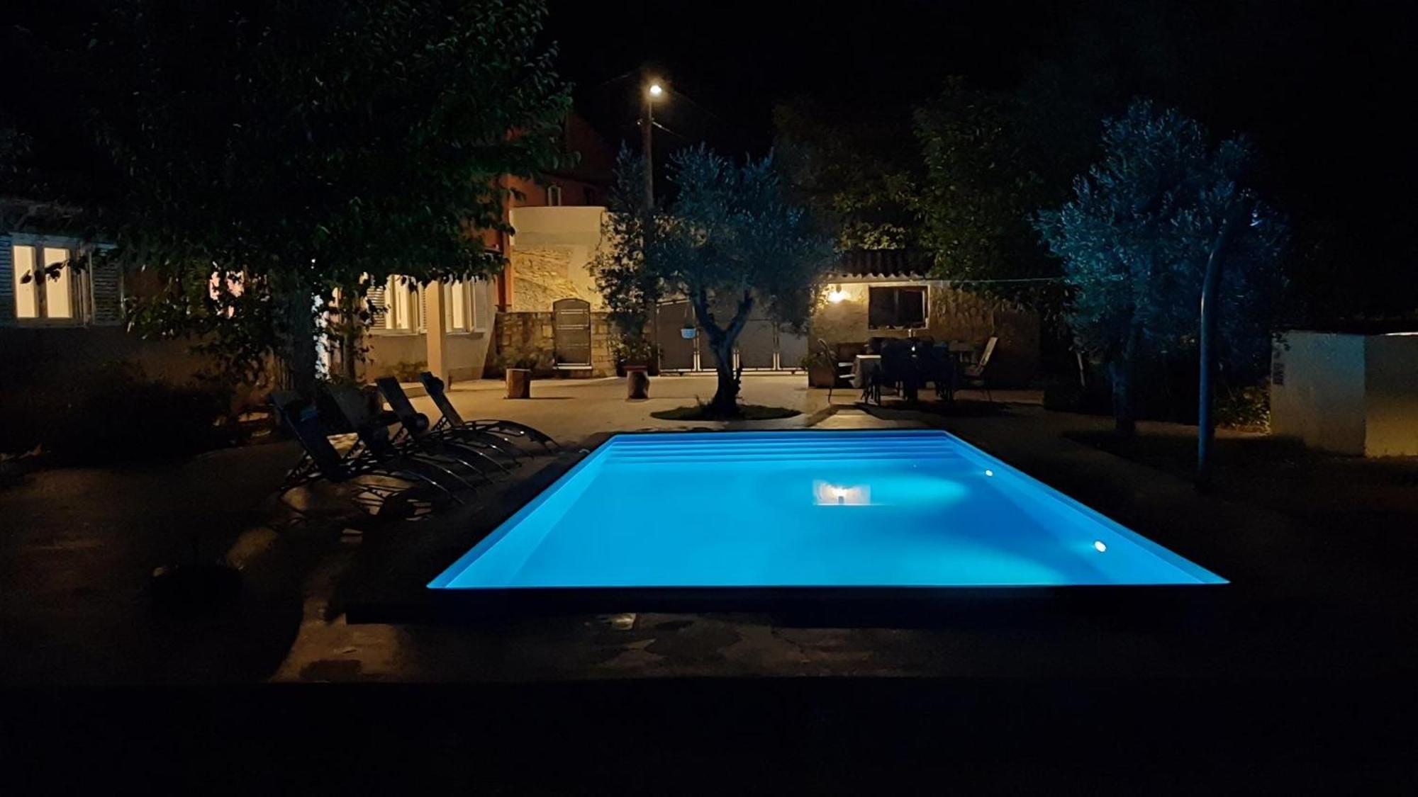 Ferienhaus Aqua Mit Pool Jadreški 외부 사진