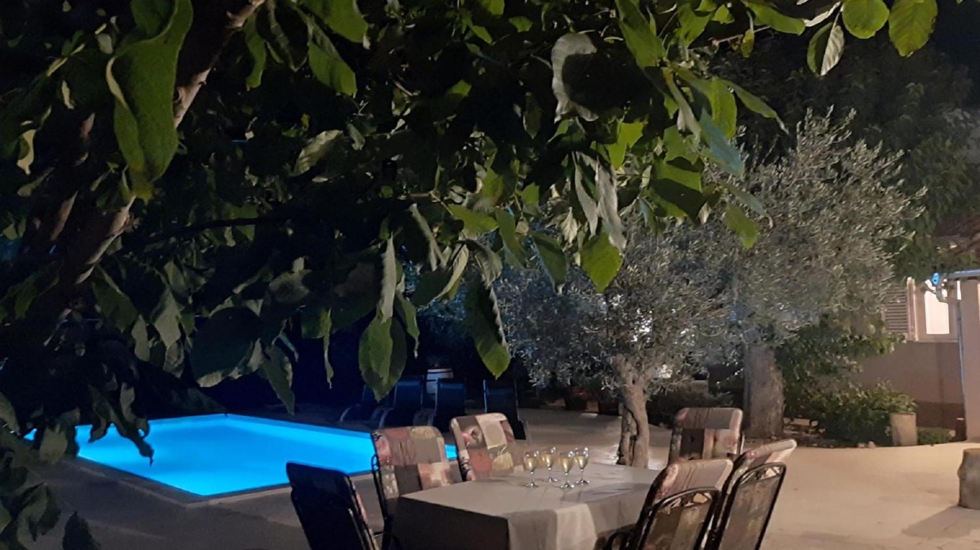 Ferienhaus Aqua Mit Pool Jadreški 외부 사진
