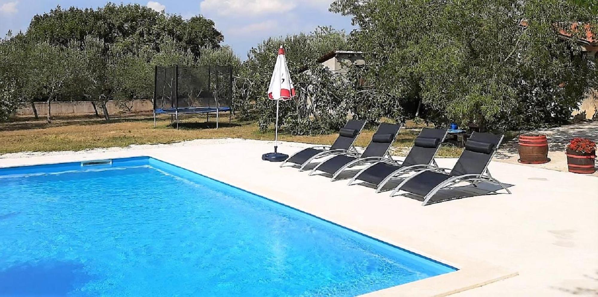 Ferienhaus Aqua Mit Pool Jadreški 외부 사진